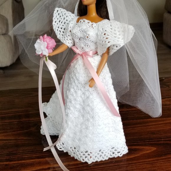 Barbie Bridal Doll - Picture 3 of 6